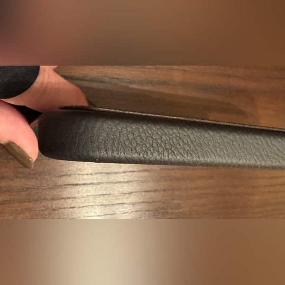 LOUIS VUITTON IPHONE 15 PRO MAX CASE - Picture 5 of 9